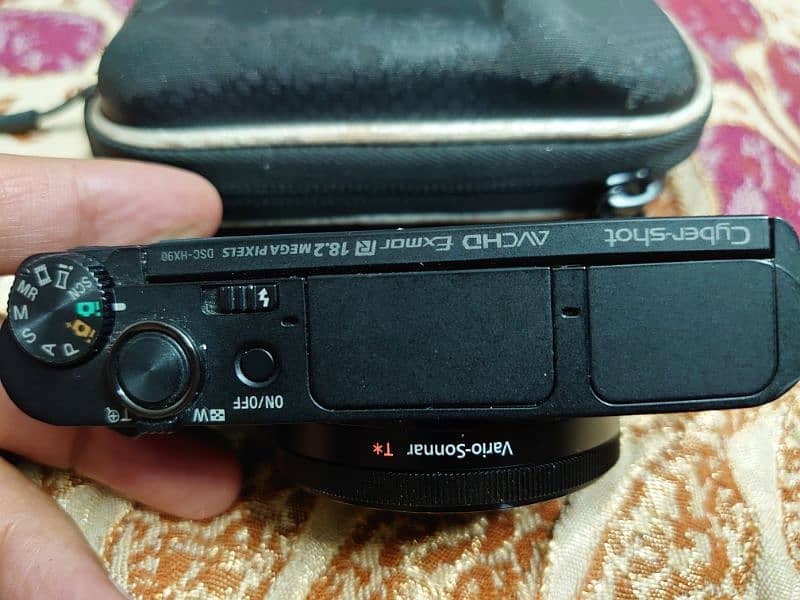 Sony DSC-HX-90 2