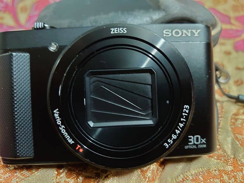 Sony DSC-HX-90 4