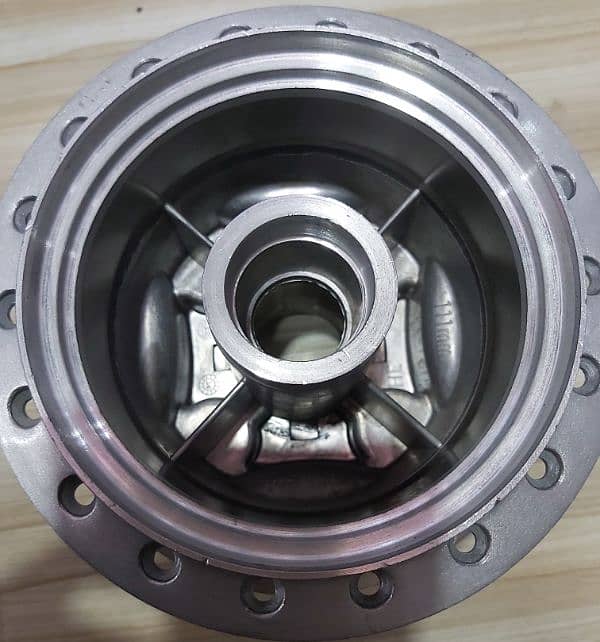 CG 125cc Rear Hub 3