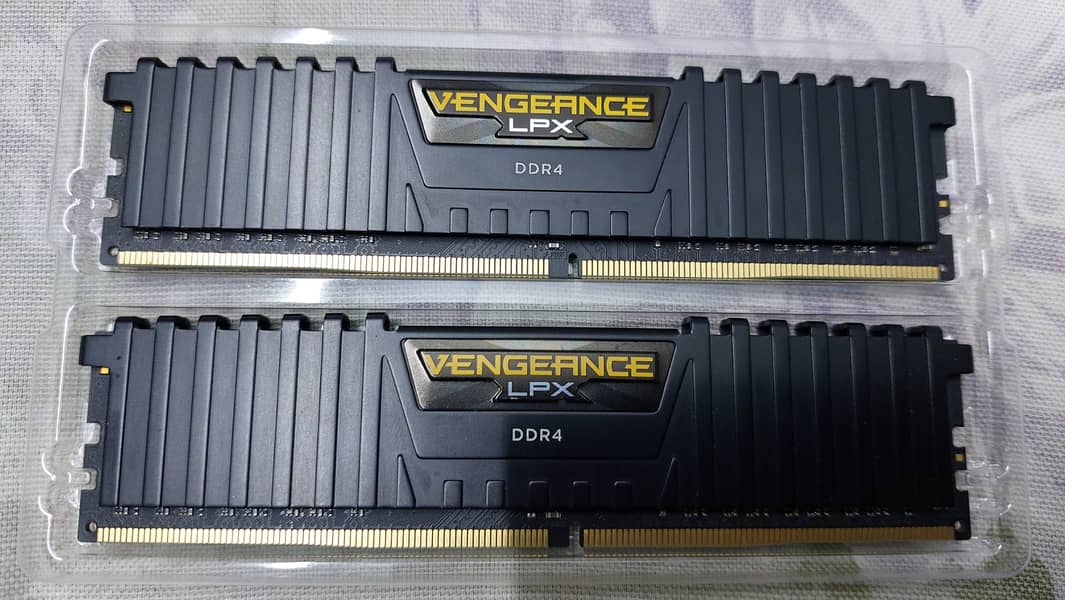 2x8GB 16GB DDR4 3000MHz ram CMK16GX4M2B3000C15 2