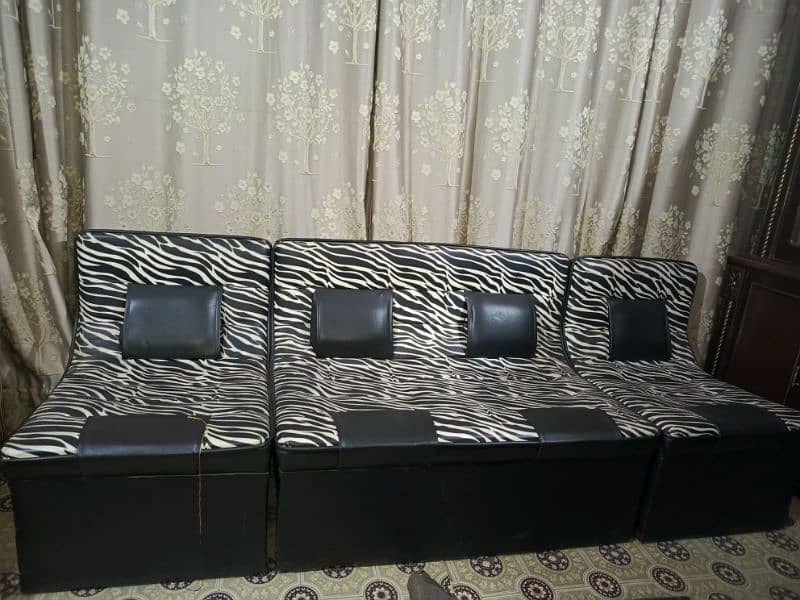 sofa set with dewan 2