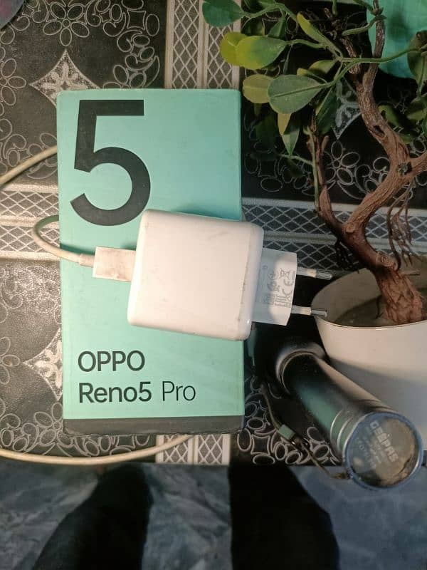 Oppp Reno5pro 12/256 9