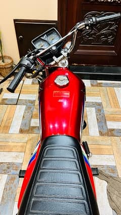 Honda CG 125 red