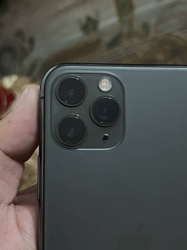 Iphone 11 pro 256gb dual PTA approved 6