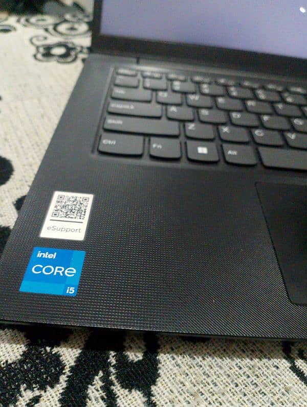 Lenovo v14 G3IAP i5 12th Gen 1