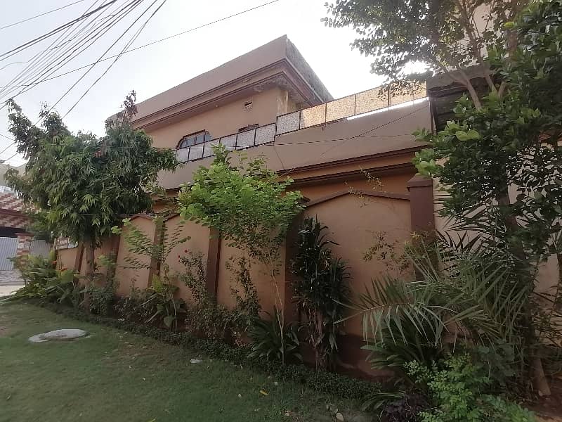 Ideally Located Corner House For sale In Marghzar Officers Colony Available 4