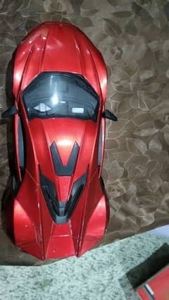 Maclran toy car