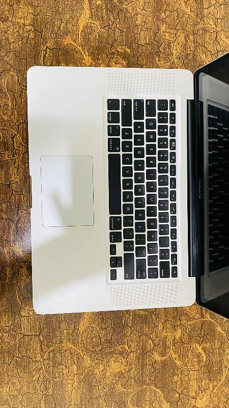 Apple Mac Book Pro Core i7 1