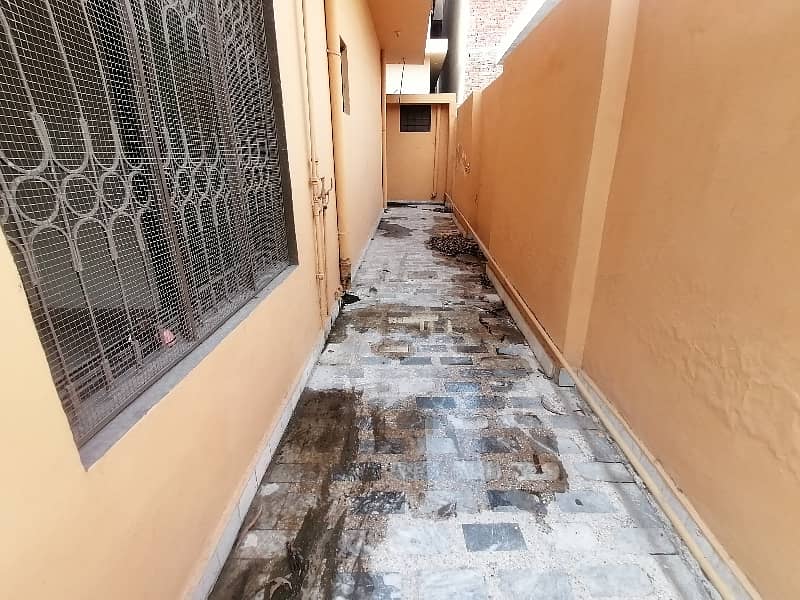 Single Storey 10 Marla House For Sale In Awan Town Awan Town 4