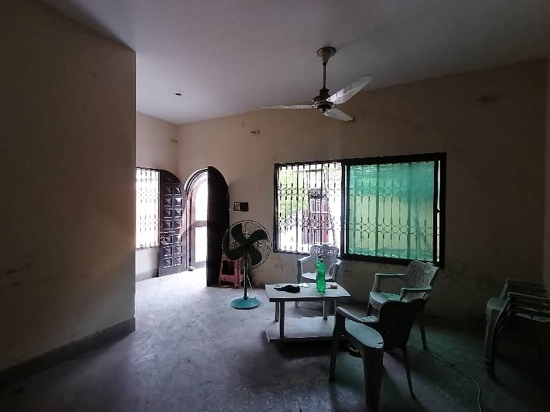 Single Storey 10 Marla House For Sale In Awan Town Awan Town 10