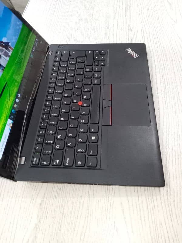 Lenovo Thinkpad T480 core i5 8th gen quadcore 14 inch 1080p ips 5