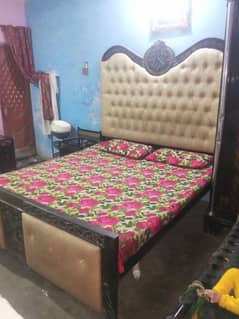 Bed and dressing Table for sell