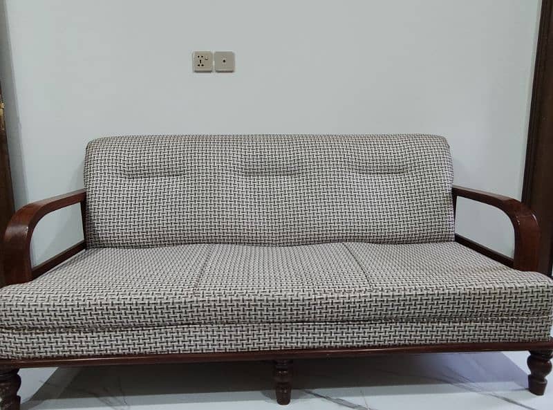 Excellent 7 Seater Sofa Set 0