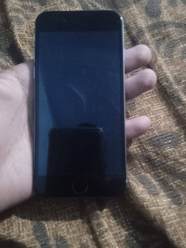 iphone 6.32 gb storage non pta 3