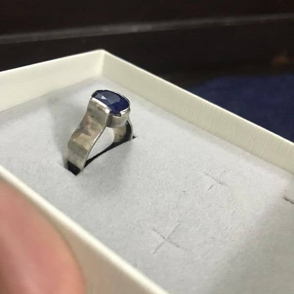 Blue Sapphire stone for sale with silver ring 1