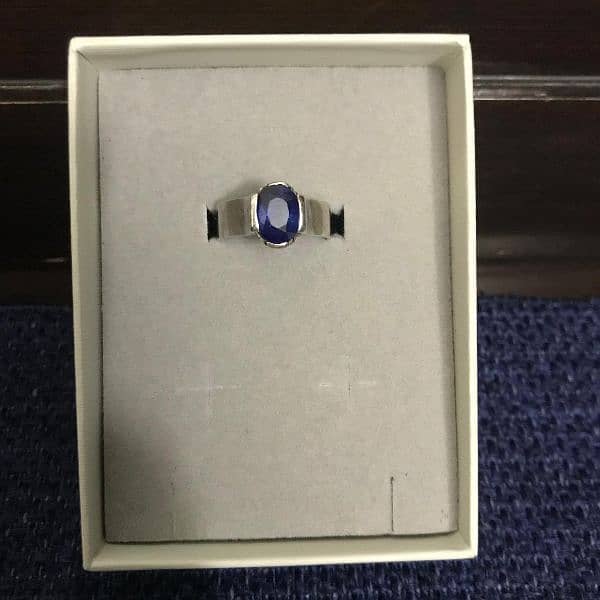 Blue Sapphire stone for sale with silver ring 2