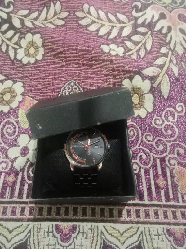 men beautiful longbo branded watch and see date and day on this watch 2