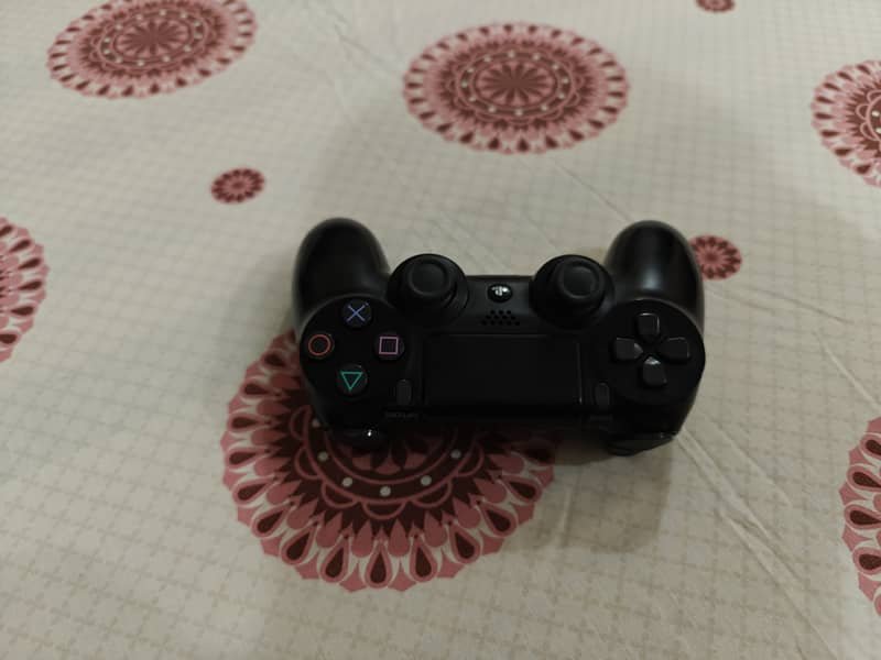 For Sale: PS4 Slim Console (500GB) Bundle – Great Condition! 6