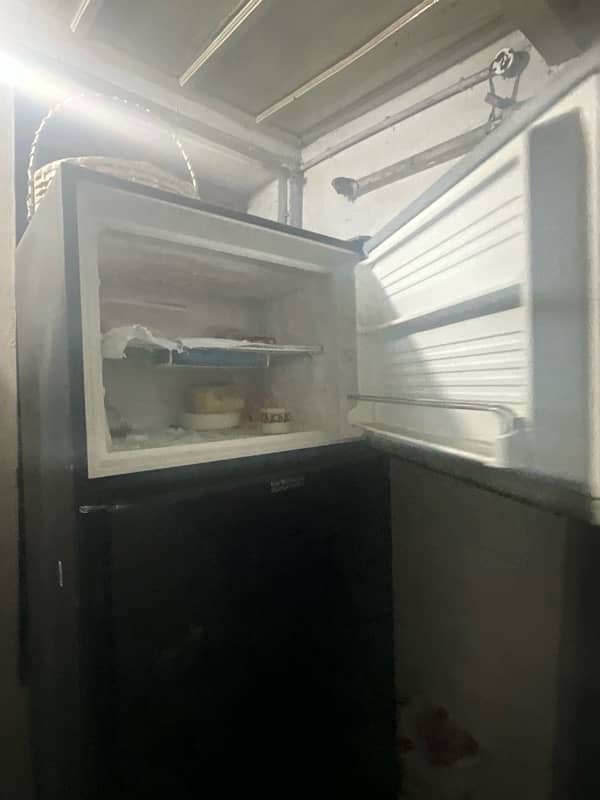 Dawlance refrigerator 2