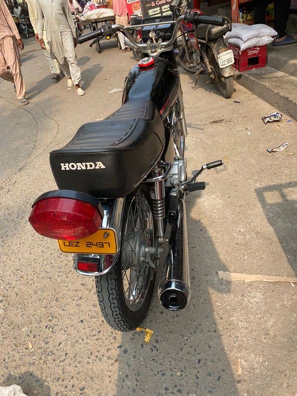 Honda 125 urgent sale lush condition 5