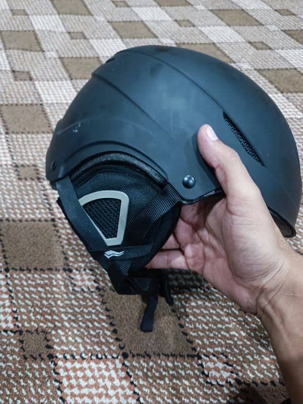 Helmet for rock climbing and for Hiking 1