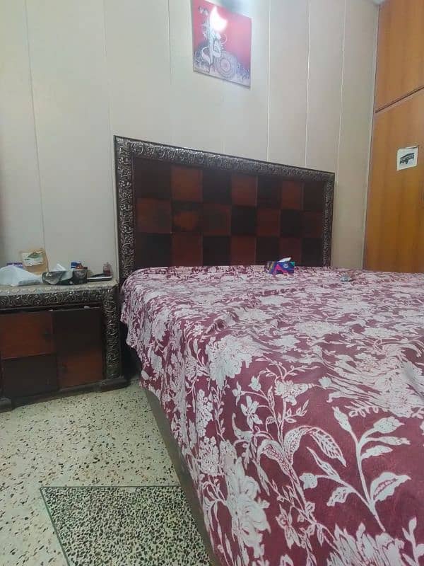 king size bed with mattress,side tables, dressing table 1