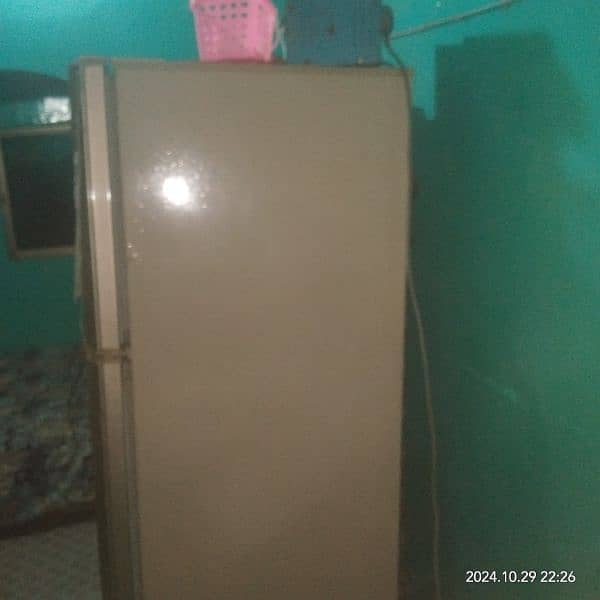 refrigerator with stabilizer urgent sell 1