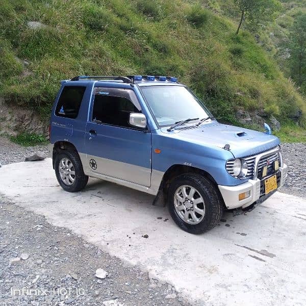 Mitsubishi Pajero Mini 1997 3