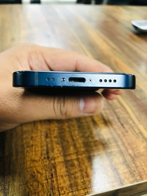 iphone 12mini 4