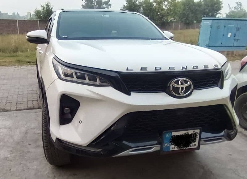 Toyota Fortuner Legender 2022 1