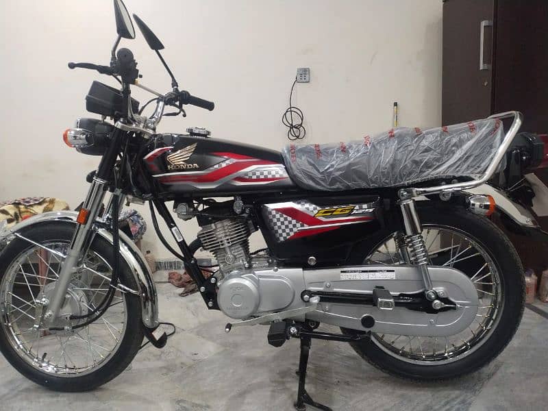 honda CG 125 black 2024 0