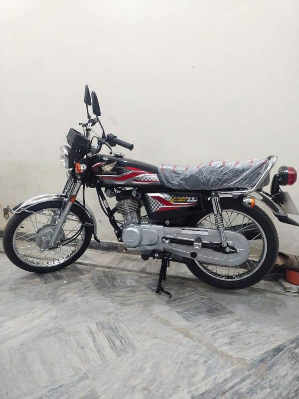 honda CG 125 black 2024 2