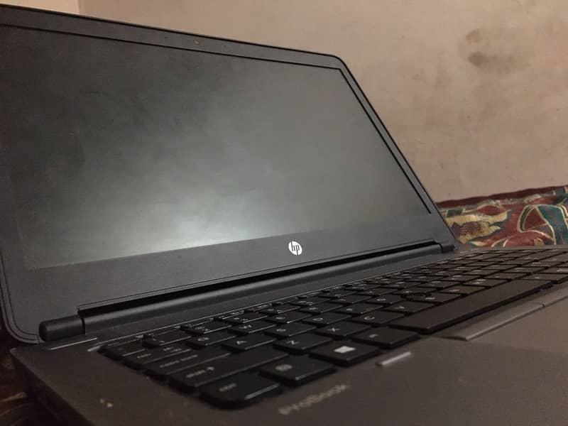 DESKTOP-AR5KK92 HP PorBook 5i-4300 2