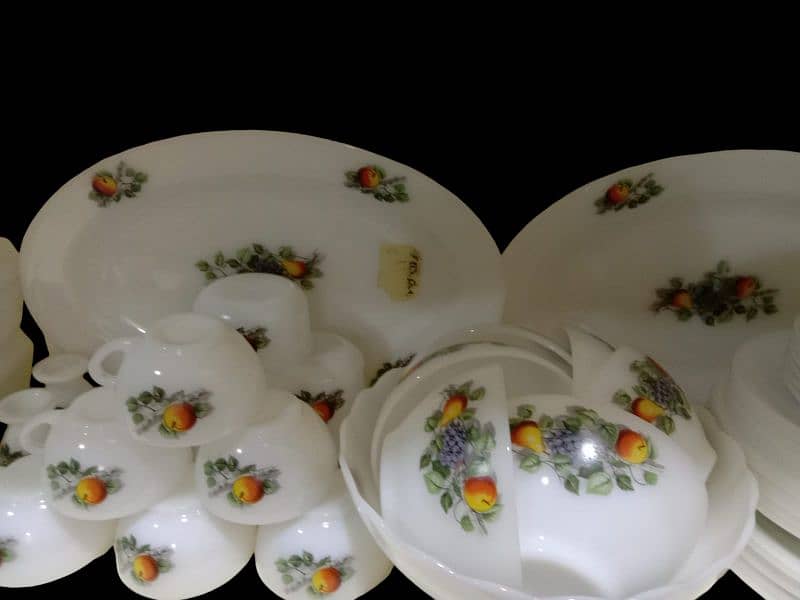 Arcopal Nashpati Dinner Set original crystal 9