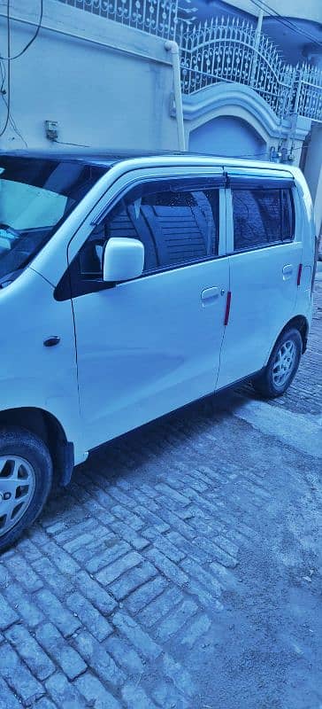 Suzuki Wagon R 2018 3