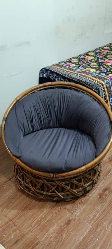 1 Seater Bamboo comfortable round sofa 1