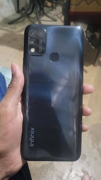 infinix hot 10 play pta approved 4/ 64 1