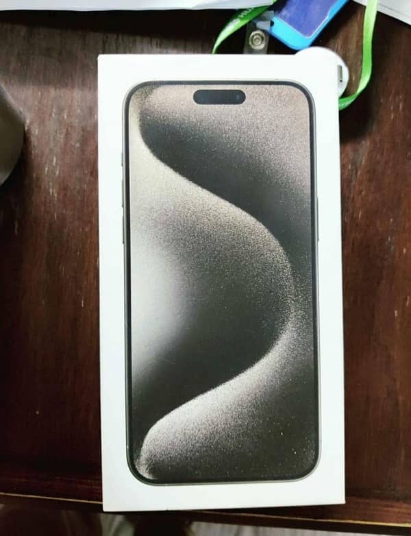 Apple iPhone 15 Pro Max, 256, UAE Variant 5