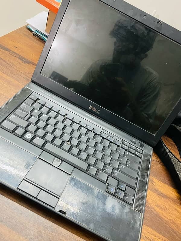 Dell latitude  e6410 core i7 1