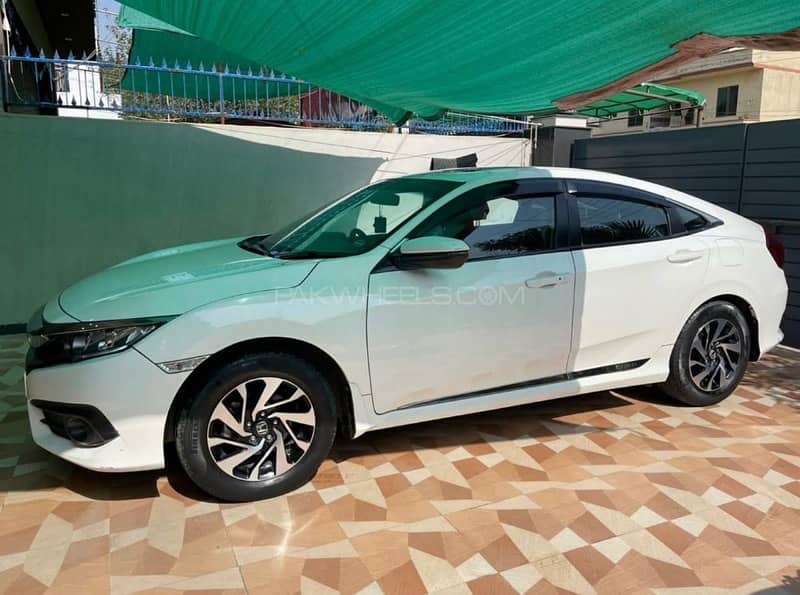 Honda Civic Oriel 2017 5