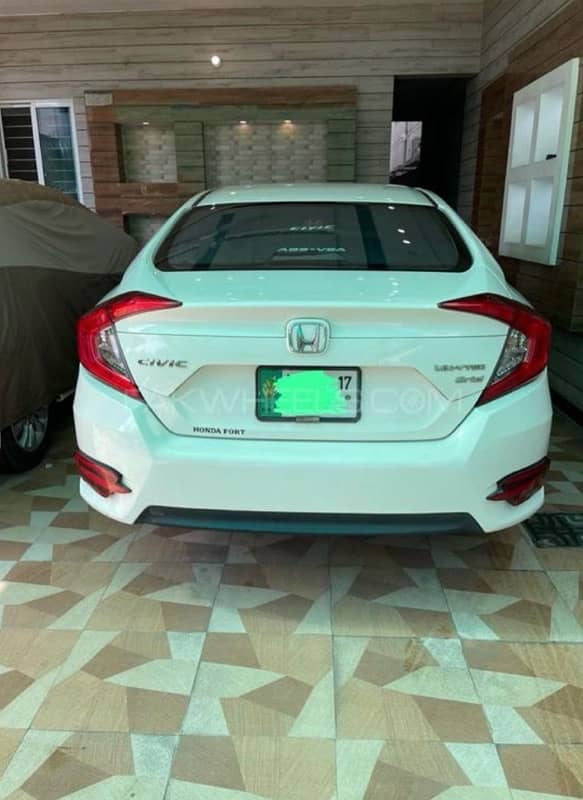 Honda Civic Oriel 2017 6