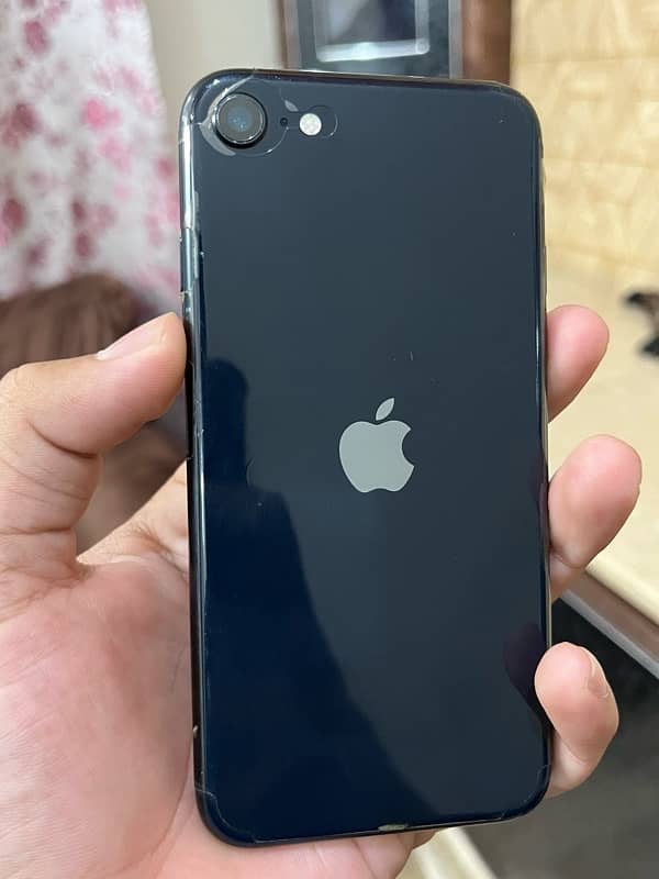 iPhone Se 2022 3rdGen For Urgent Sale 0