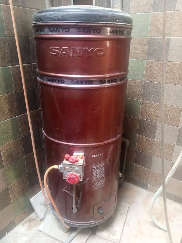 Sanyo Water Gyser 2