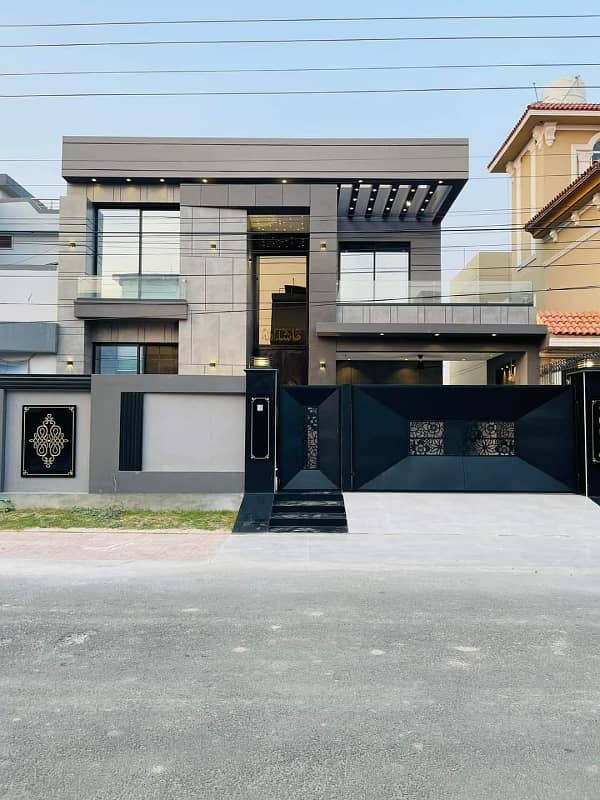 10 Marla Ultra Modern Luxury Brand New House In Park View City Lahore 26