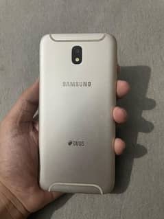 Samsung J7 Pro