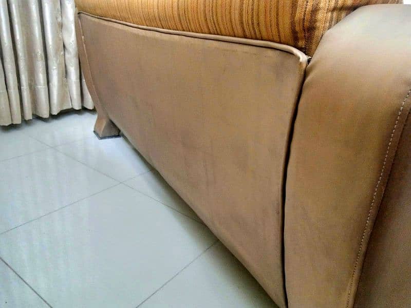 6 seater sofa with six separate cushions, price is negotiable 5