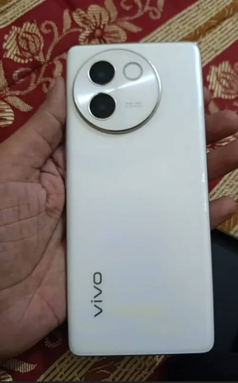 Vivo v30e 1