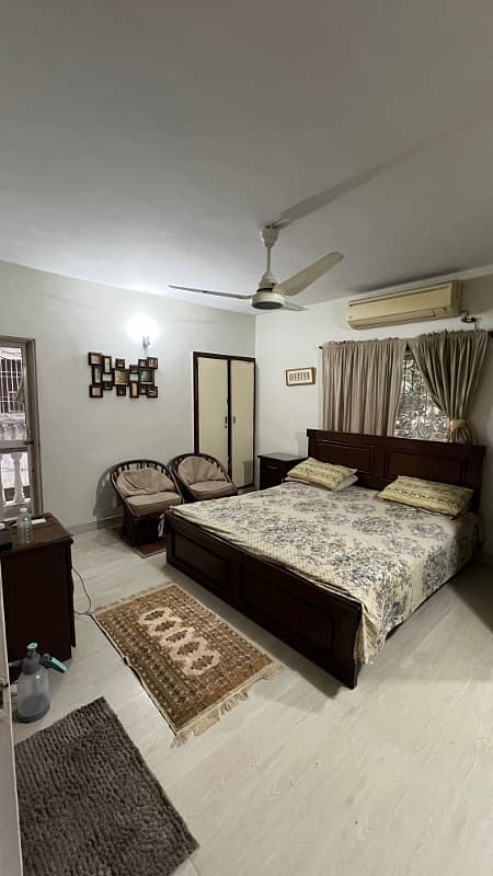 17000000. erum center 3 floor. 3 bed dd. Flat sale gulshan block 16 near baitul mukaram Masjid 1