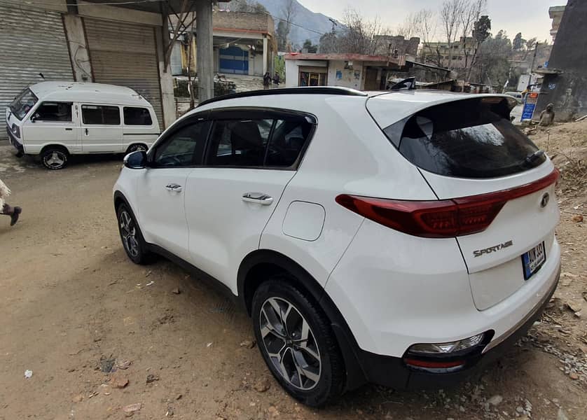 KIA Sportage 2021 FWD 2