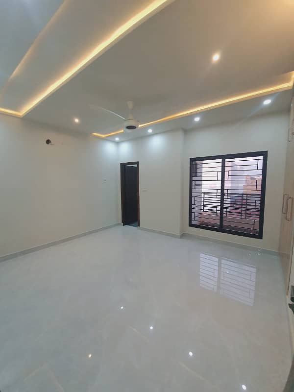 5 Marla Ultra Modern House for Sale 4